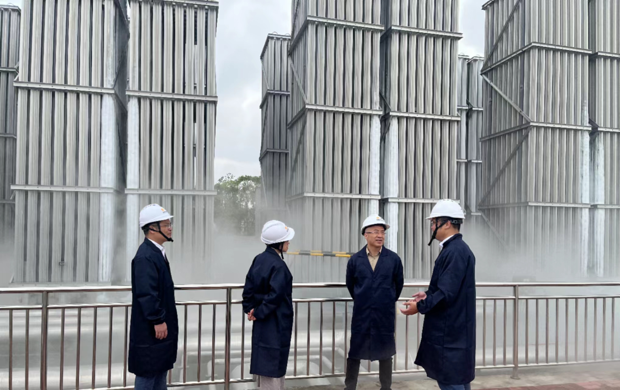 市国资委党委副书记、副主任沈恩东1.jpg